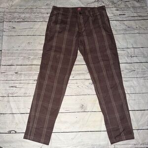 Levi's Men's Brown Checkered Chinos